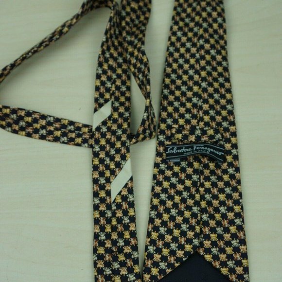 Salvatore Ferragamo Black Labrador Puppy tie - Picture 5 of 7